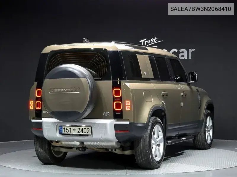 Defender (L663) 110 D300 Hse VIN: SALEA7BW3N2068410 Lot: 38977664