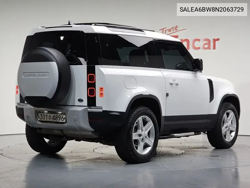 Defender (L663) 90 D250 Se VIN: SALEA6BW8N2063729 Lot: 39879813