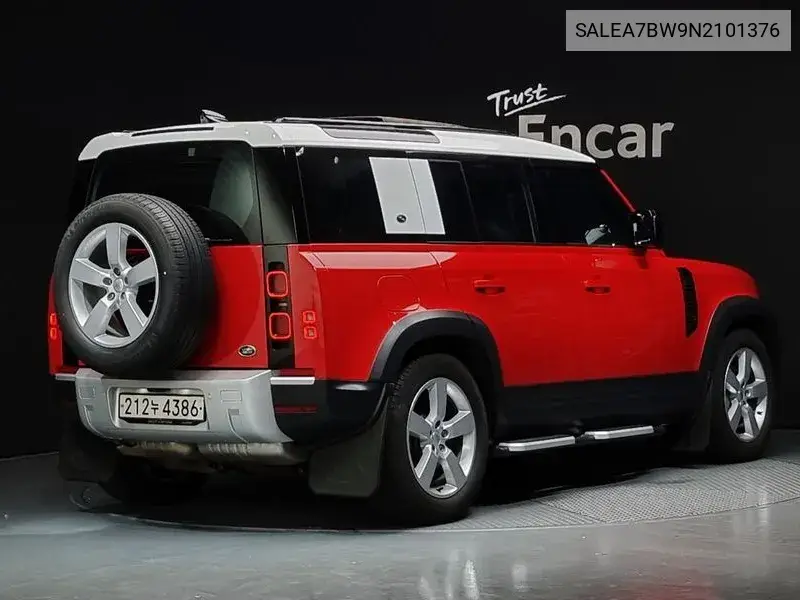 Defender (L663) 110 D300 Hse VIN: SALEA7BW9N2101376 Lot: 39695684