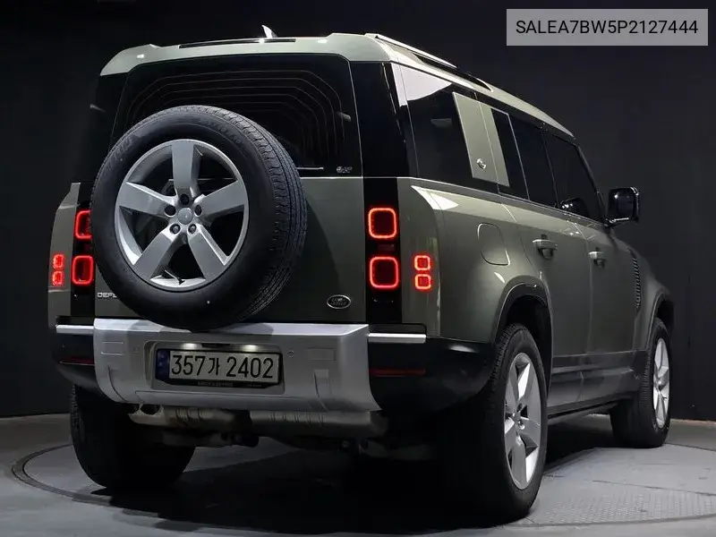 Defender (L663) 110 D300 Hse VIN: SALEA7BW5P2127444 Lot: 39912345