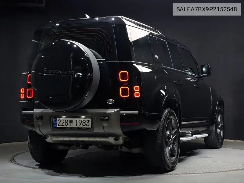Defender (L663) 110 P300 X-Dynamic Se VIN: SALEA7BX9P2152548 Lot: 39827210