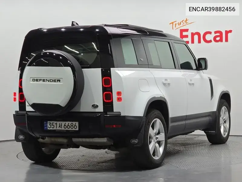 Defender (L663) 110 D300 Hse VIN: ENCAR39882456 Lot: 39882456