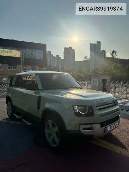 Defender (L663) 110 D300 75Th Edition VIN: ENCAR39919374 Lot: 39919374