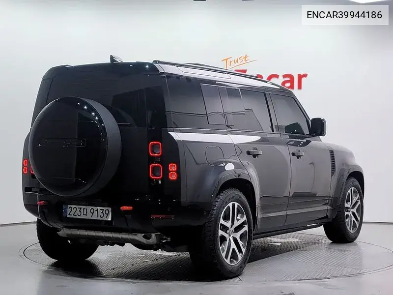 Defender (L663) 110 P400 X VIN: ENCAR39944186 Lot: 39944186
