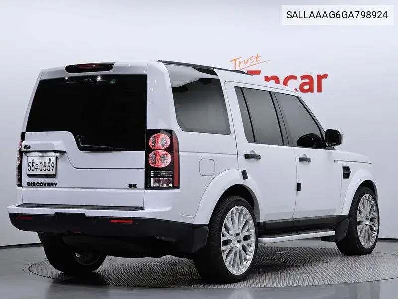 Discovery 4 3.0 Sdv6 Se VIN: SALLAAAG6GA798924 Lot: 39800890