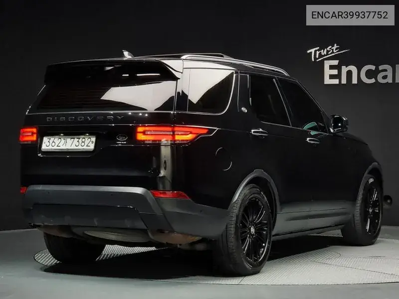 Discovery 5 3.0 Sd6 Hse Luxury VIN: ENCAR39937752 Lot: 39937752