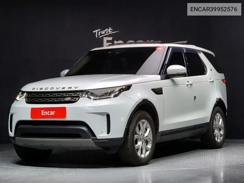 Discovery 5 3.0 Sd6 Se VIN: ENCAR39952576 Lot: 39952576