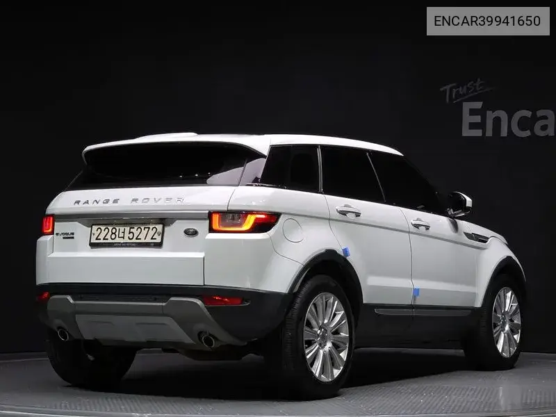 Range Rover This Bok 2.0 Td4 Hse VIN: ENCAR39941650 Lot: 39941650