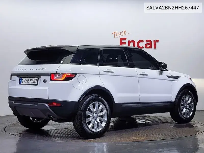 Range Rover This Bok 2.0 Td4 Se VIN: SALVA2BN2HH257447 Lot: 39963217