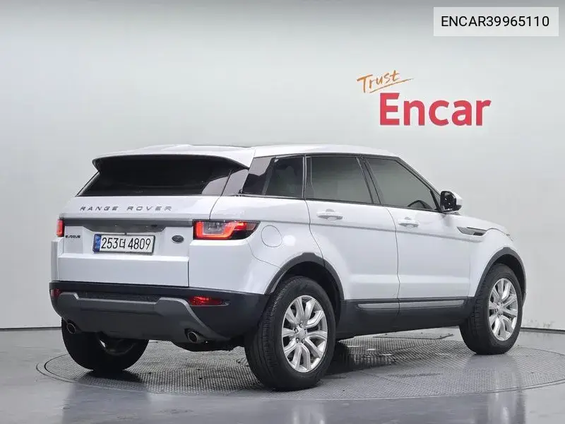 Range Rover This Bok 2.0 Td4 Se VIN: ENCAR39965110 Lot: 39965110