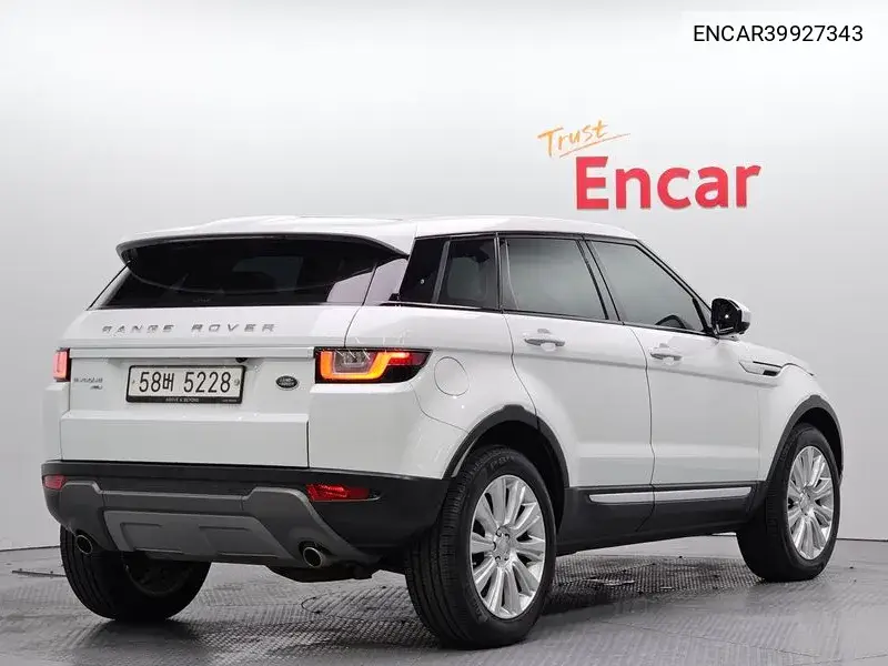 Range Rover This Bok 2.0 Td4 Hse VIN: ENCAR39927343 Lot: 39927343