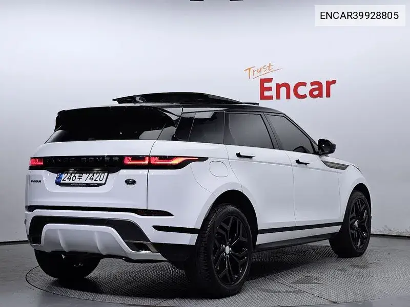 Range Rover Lee Bok 2Nd Generation P250 R-Dynamic Se VIN: ENCAR39928805 Lot: 39928805