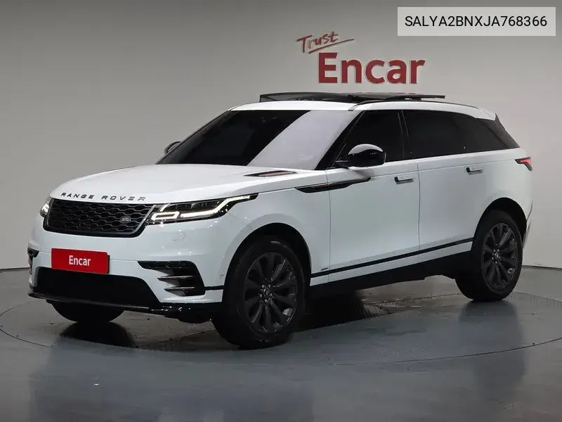 Range Rover Velar 2.0 D240 R-Dynamic Se VIN: SALYA2BNXJA768366 Lot: 39857960