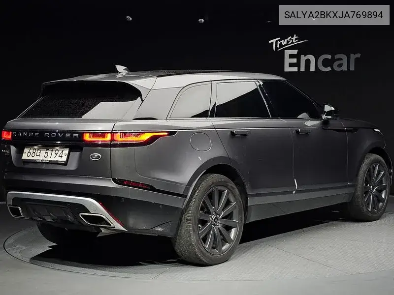 Range Rover Velar 3.0 D300 R-Dynamic Hse VIN: SALYA2BKXJA769894 Lot: 39942135
