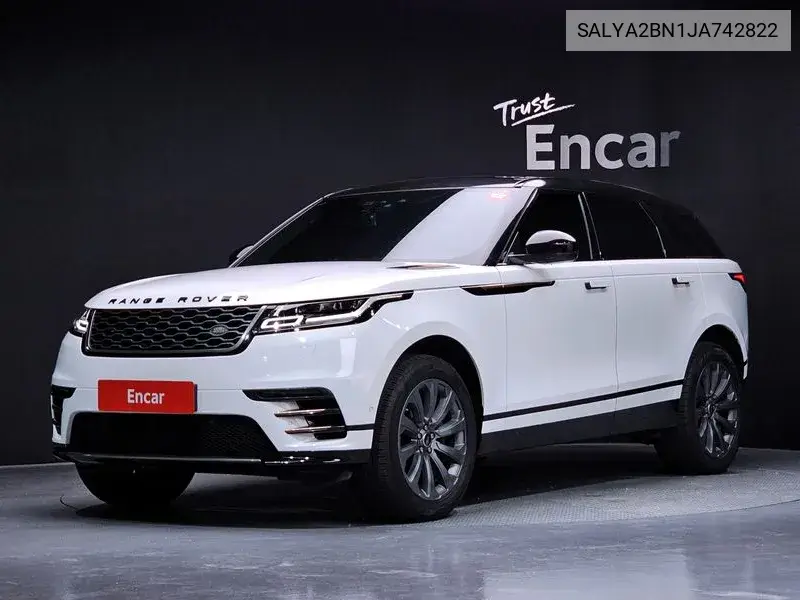 Range Rover Velar 2.0 D240 R-Dynamic Se VIN: SALYA2BN1JA742822 Lot: 40020990