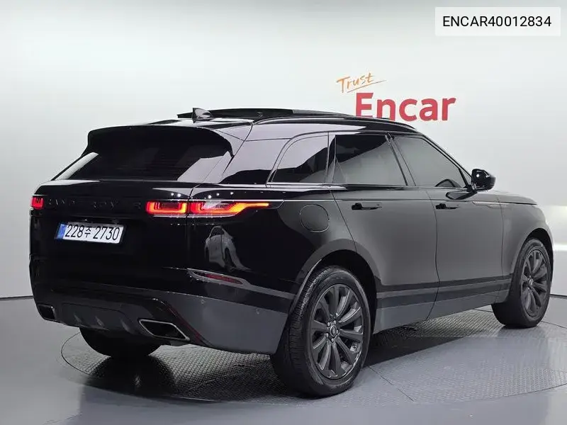 Range Rover Velar 3.0 D300 R-Dynamic Se VIN: ENCAR40012834 Lot: 40012834