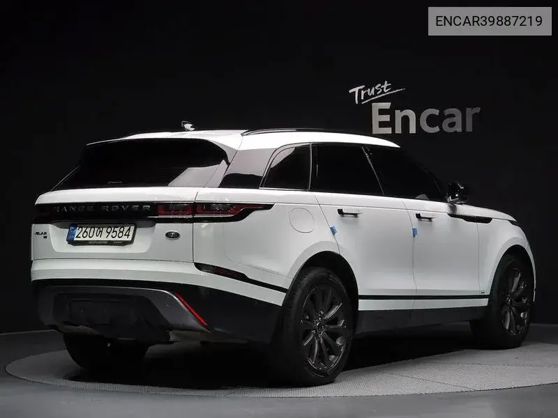 Range Rover Velar 2.0 P250 R-Dynamic Se VIN: ENCAR39887219 Lot: 39887219