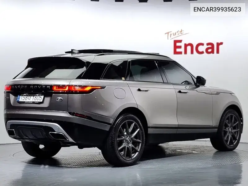 Range Rover Velar 3.0 P400 R-Dynamic Hse VIN: ENCAR39935623 Lot: 39935623