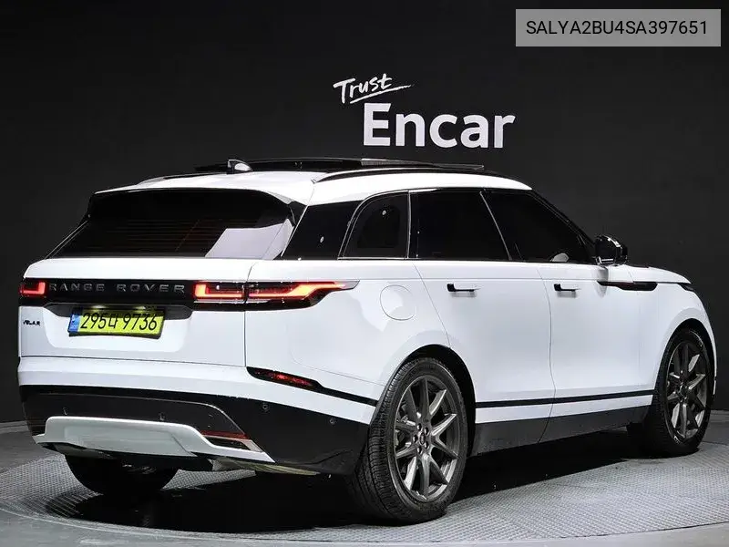 Range Rover Velar 3.0 P400 Dynamic Hse VIN: SALYA2BU4SA397651 Lot: 39825885