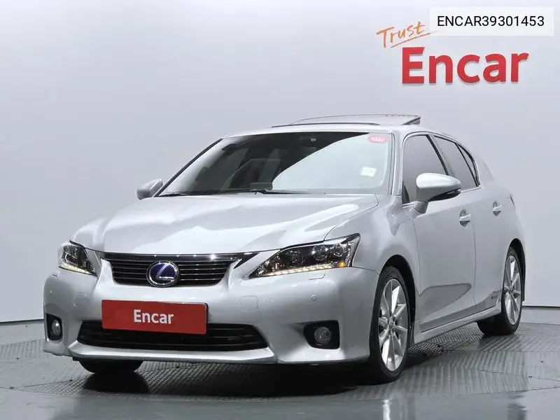 Ct200H 1.8 Compact Luxury Zwa10 VIN: ENCAR39301453 Lot: 39301453