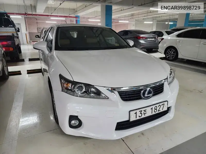 Ct200H 1.8 Compact Trendy Zwa10 VIN: ENCAR39898729 Lot: 39898729