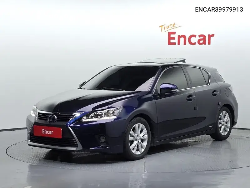 Ct200H 1.8 Supreme Zwa10 VIN: ENCAR39979913 Lot: 39979913