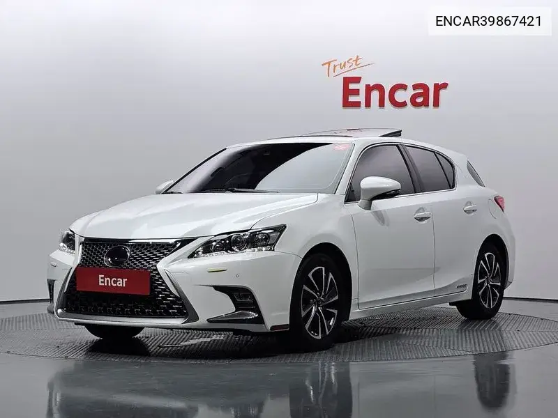 Ct200H 1.8 Supreme Zwa10 VIN: ENCAR39867421 Lot: 39867421