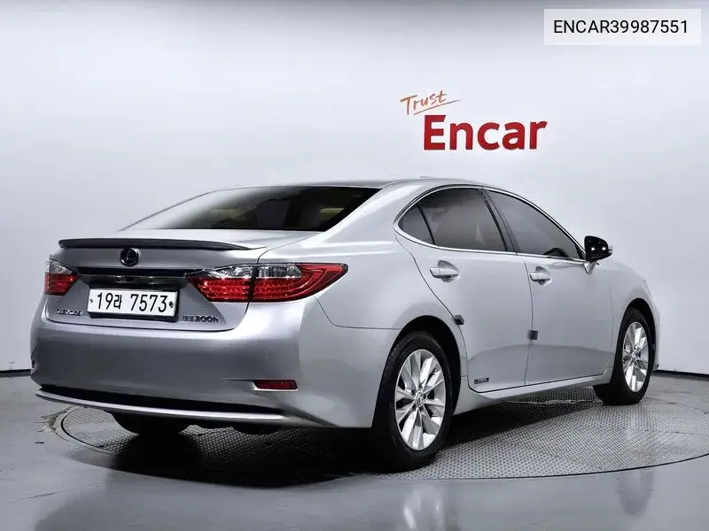 New Es300H Premium Xv60 VIN: ENCAR39987551 Lot: 39987551