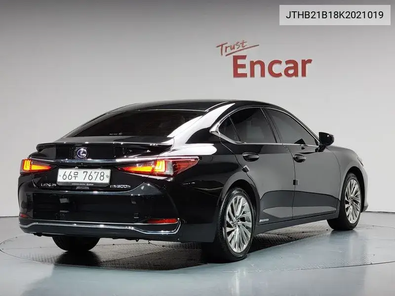 Es300H 7Th Generation Executive VIN: JTHB21B18K2021019 Lot: 39602868