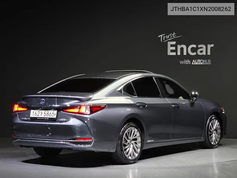 Lexus Es300H 7Th Generation Luxury Plus VIN: JTHBA1C1XN2008262 Lot: 38039290