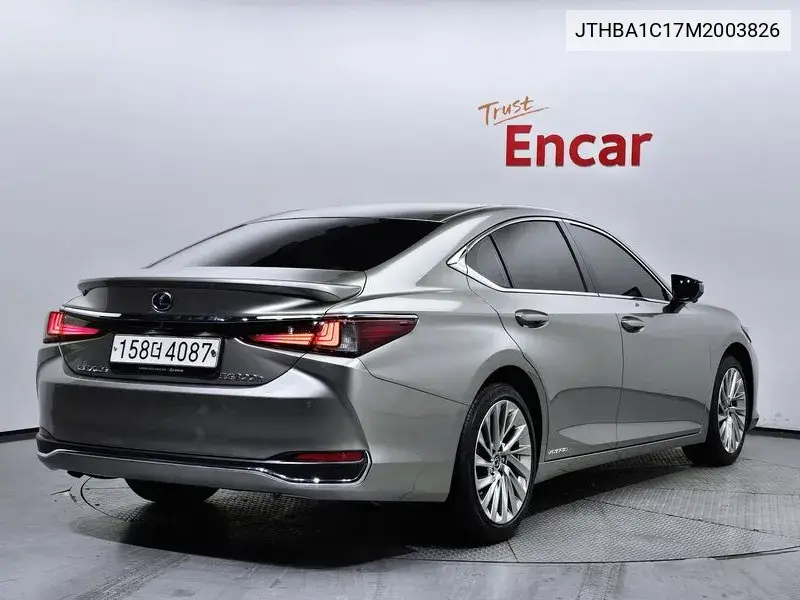 Es300H 7Th Generation Executive VIN: JTHBA1C17M2003826 Lot: 39951760