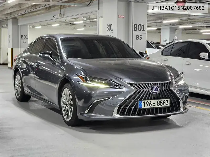 Es300H 7Th Generation Executive VIN: JTHBA1C15N2007682 Lot: 39979919
