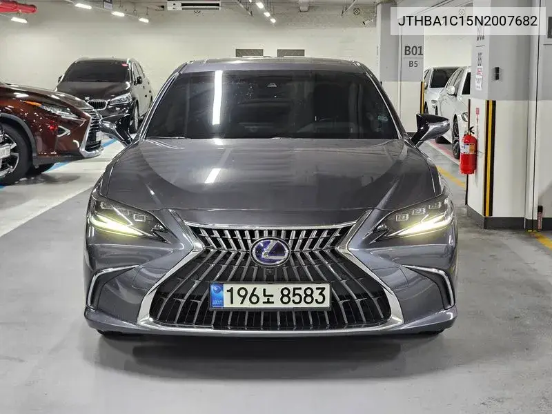 Es300H 7Th Generation Executive VIN: JTHBA1C15N2007682 Lot: 39979919