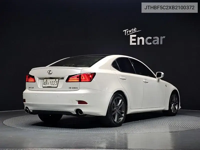 Is250 2.5 F-Sports Xe20 VIN: JTHBF5C2XB2100372 Lot: 39973760