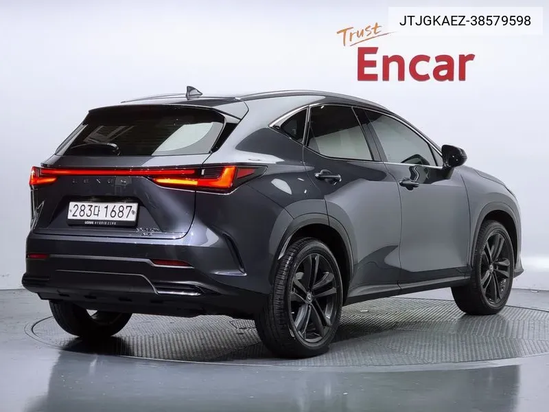 Nx350H 2Nd Generation Premium VIN: JTJGKAEZ-38579598 Lot: 38579598