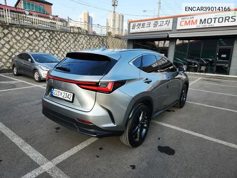 Nx350H 2Nd Generation Premium VIN: ENCAR39014166 Lot: 39014166
