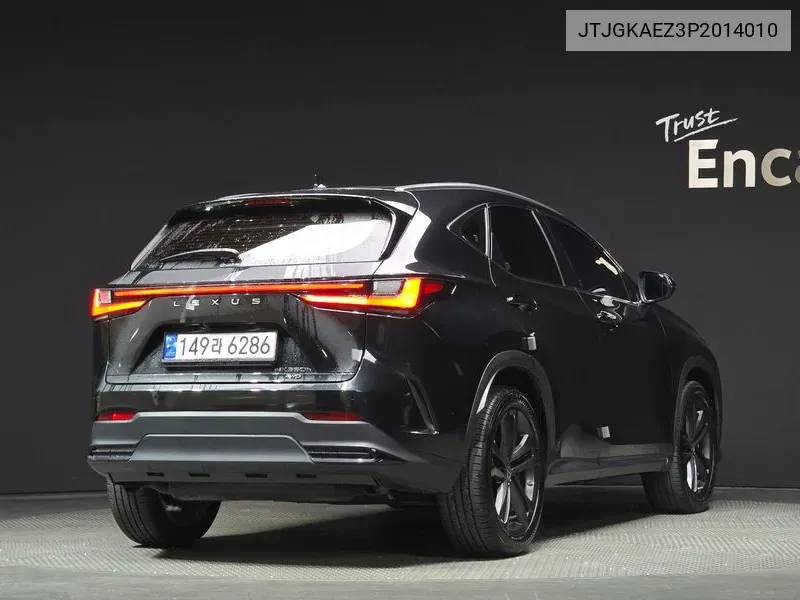 Nx350H 2Nd Generation Premium VIN: JTJGKAEZ3P2014010 Lot: 38396145