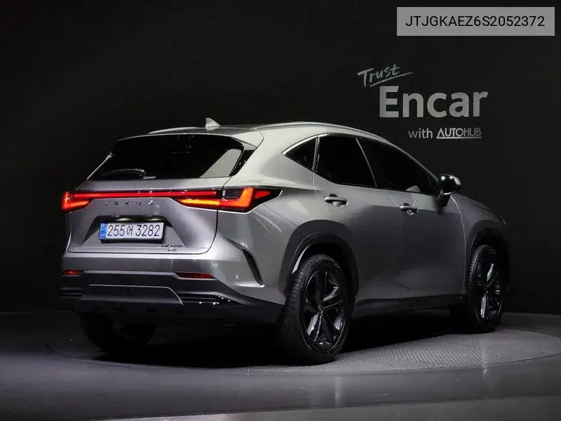 Nx350H 2Nd Generation Premium VIN: JTJGKAEZ6S2052372 Lot: 39828930
