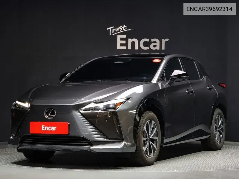 Rz40E Luxury VIN: ENCAR39692314 Lot: 39692314