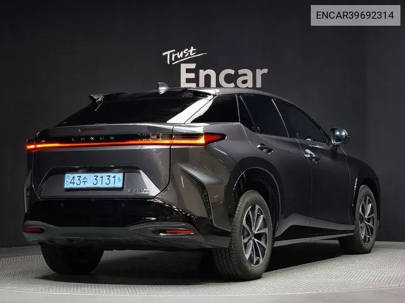 Rz40E Luxury VIN: ENCAR39692314 Lot: 39692314