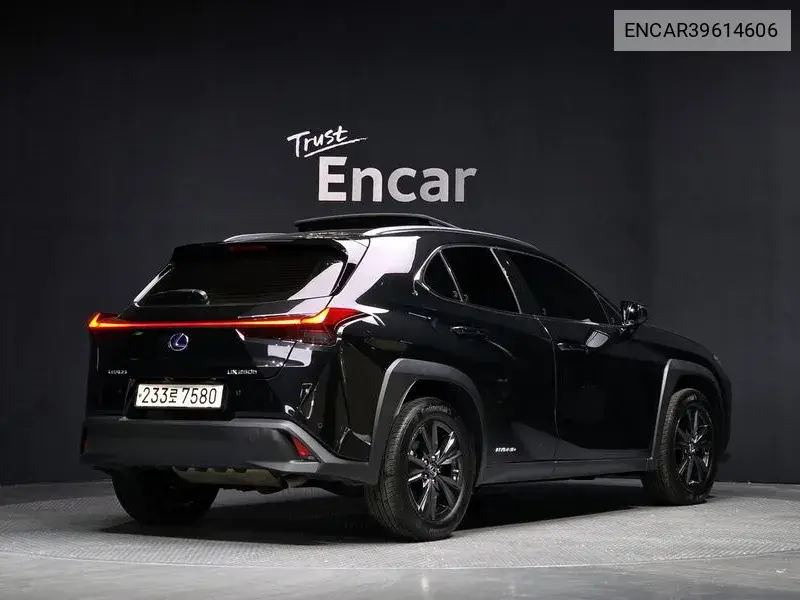 Ux250H 2.0 2Wd VIN: ENCAR39614606 Lot: 39614606