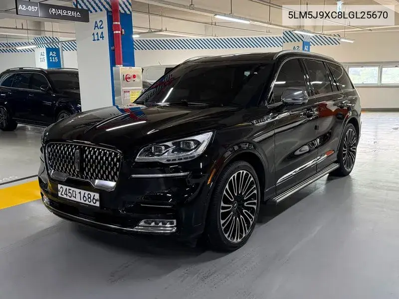 Avdad, The 2Nd Generation 3.0 Black Label Awd VIN: 5LM5J9XC8LGL25670 Lot: 40036993