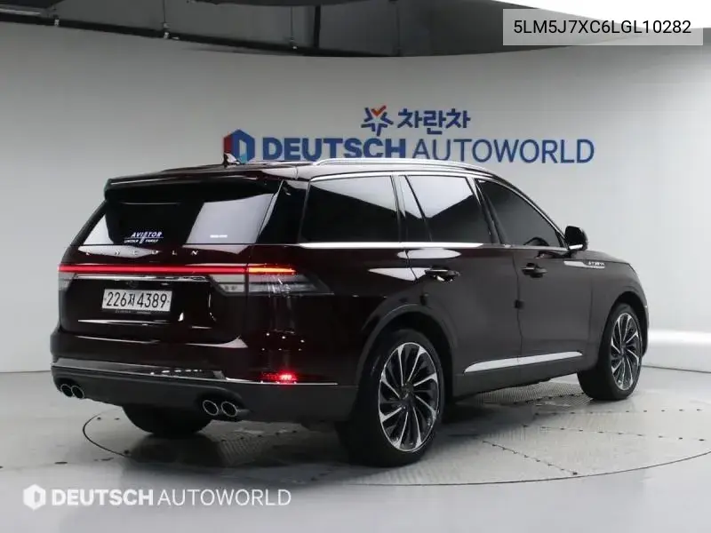 Aviator 2Nd Generation 3.0 Reserve Awd VIN: 5LM5J7XC6LGL10282 Lot: 40072059