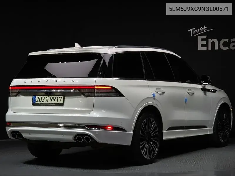 Avdad, The 2Nd Generation 3.0 Black Label Awd VIN: 5LM5J9XC9NGL00571 Lot: 40080885