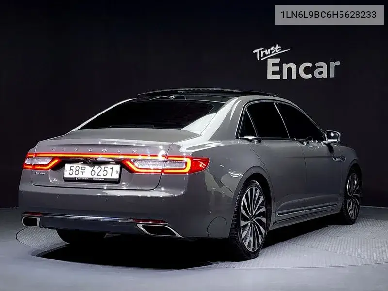 Continental 10Th Generation 3.0 Presidential Awd VIN: 1LN6L9BC6H5628233 Lot: 39940299