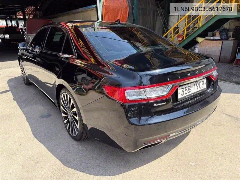Continental 10Th Generation 2.7 Awd VIN: 1LN6L9BC3J5617678 Lot: 39586941