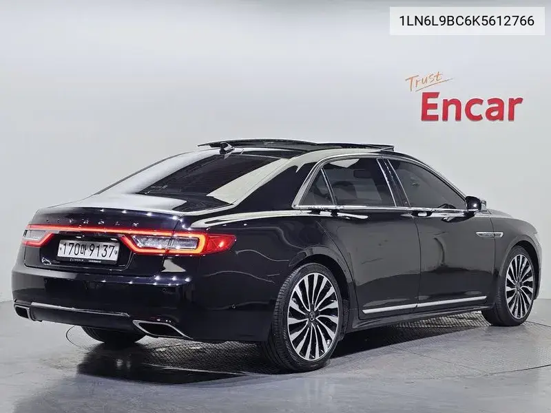 Continental 10Th Generation 3.0 Black Label Awd VIN: 1LN6L9BC6K5612766 Lot: 39547886