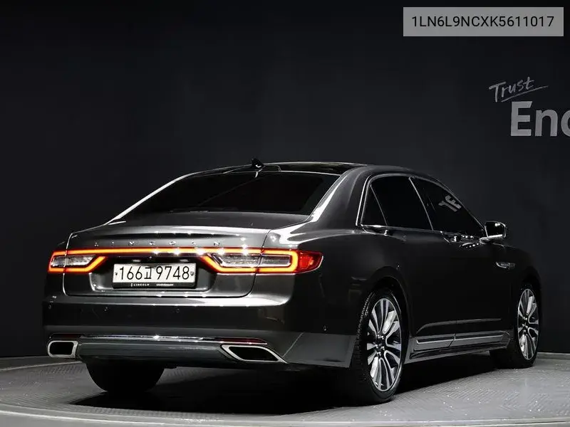 Continental 10Th Generation 3.0 Awd VIN: 1LN6L9NCXK5611017 Lot: 39570260
