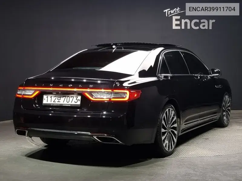 Continental 10Th Generation 3.0 Black Label Awd VIN: ENCAR39911704 Lot: 39911704