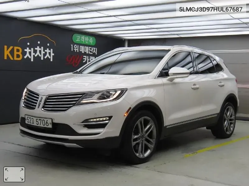 Mkc 2.0 Awd VIN: 5LMCJ3D97HUL67687 Lot: 38520692